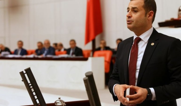 25804270742229525467