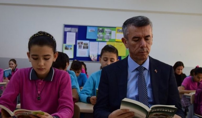 26422284162374524636