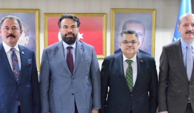 27329203492675422475