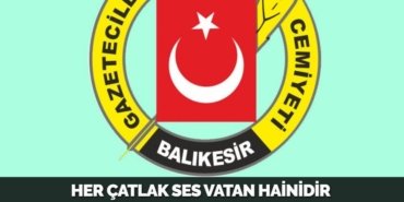 HER ÇATLAK SES VATAN HAİNİDİR