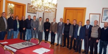 31879319612091025692