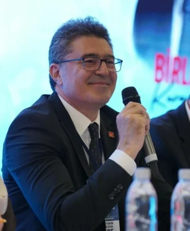 CHP’de MYK Yenilendi, Ensar Aytekin Gücünü Pekiştirdi