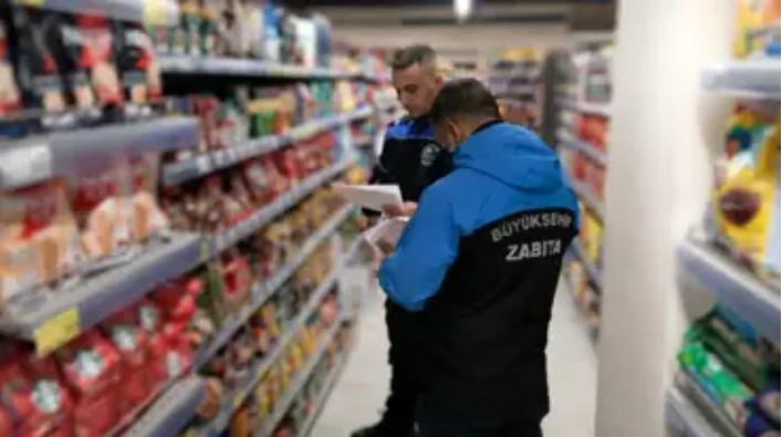 Balıkesir'de zabıtadan yılbaşı öncesi yoğun denetim