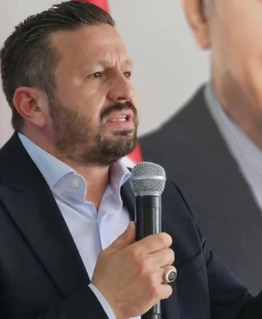 Sabri Uğur Millet Kıraathanesi'ni kapatmak şehrin mirasına saygısızlık