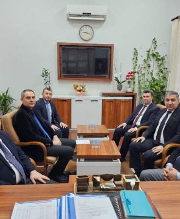 d9c5c002-f796-43a8-aff6-2bbc50100263