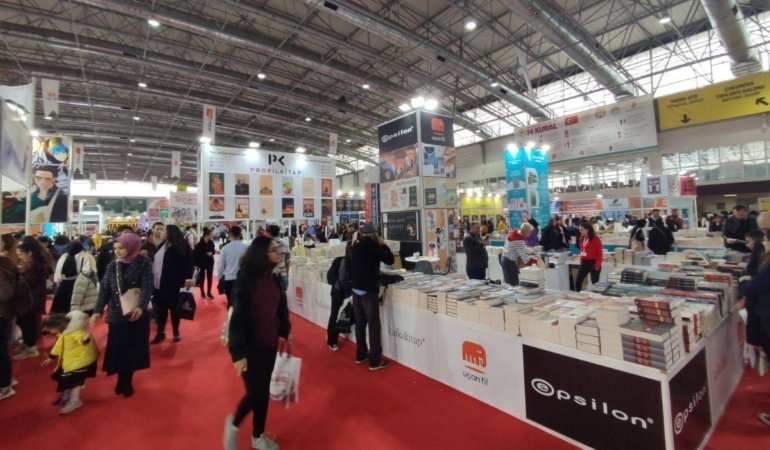 meslek-orgutlerinden-tuyap-cukurova-kitap-fuarindaki-saldiriya-tepki