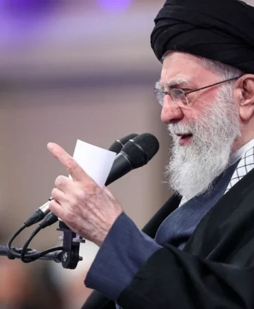 aa-20260217-40584063-40584056-hamaneyden-bir-ucak-gemisinden-daha-tehlikeli-olan-onu-denizin-dibine-gonderebilecek-silahtir-aciklamasi-1