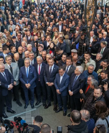 ebbc78e4-3d35-49d5-b689-2e3db9a7e199