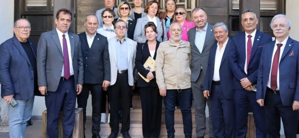 e2ae23ec-faff-4b35-87f4-41316db06d27