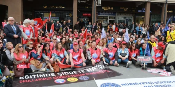 e30e9029-e014-4787-a8a3-034ed67b126d