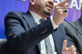 ak-parti-balikesir-il-baskani-mehmet-aydemirden-chpli-belediyelere-1-mayis-tepkisi-135649-20250430