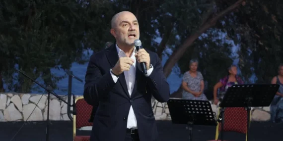 AK Partili Başkan Aydın Dinçer’den CHP’li Büyükşehir’e rest